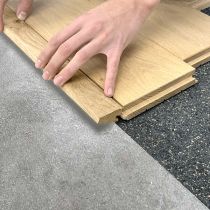 Barre de seuil en Bois Chêne Massif - Rattrapage de Niveau pour parquet 20mm - à la Suisse