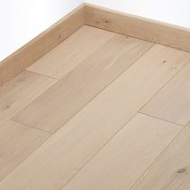 PARQUET CHÊNE MASSIF   Huilé finition Sable Epaisseur 14mm