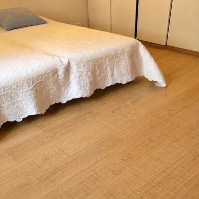 PARQUET CH�NE MASSIF ASPECT SCIE Huil� NATUREL