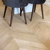 Parquet Ch&ecirc;ne Massif Point de Hongrie Brut - 600mm longueur