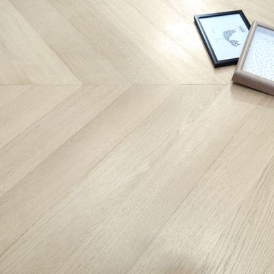 Parquet Ch�ne Massif Point de Hongrie Brut EP. 22mm, LARG. 70mm