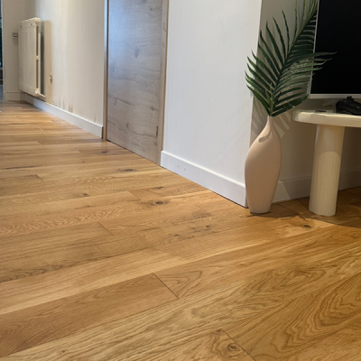 Parquet Ch�ne Massif Verni Naturel 14mm x 110